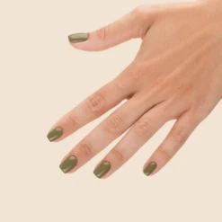 UV Nagellack 421 Baobab Green 7 UV Nagellack 421 Baobab Green -Catrice Cosmetics Geschäft MAM 9154359 SHOP IMAGE 1.4